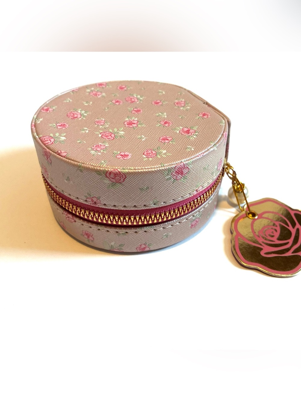 Floral Pink Round Jewelry Case